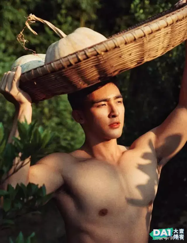 暖暖的气质,阳光般的英俊美少年,你愿意嫁给农村里最靓的仔吗? 暖暖的气质,阳光般的英俊美少年,你愿意嫁给农村里最靓的仔吗?