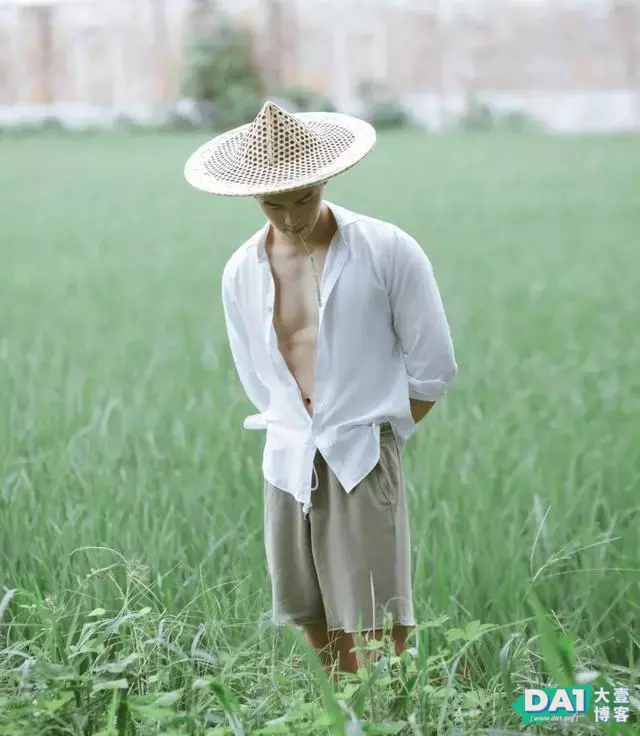 乡野气息,淳朴少年,留住这个夏天最后一点绿,清新脱俗画面唯美 乡野气息,淳朴少年,留住这个夏天最后一点绿,清新脱俗画面唯美