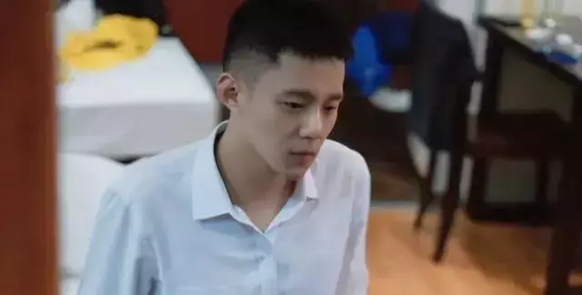 一个缺爱的人,会有这些表现 一个缺爱的人,会有这些表现