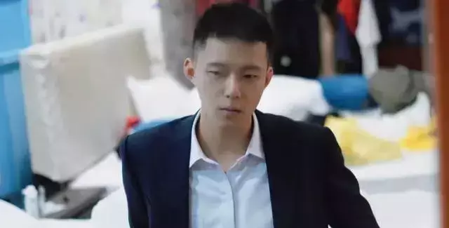 一个缺爱的人,会有这些表现 一个缺爱的人,会有这些表现