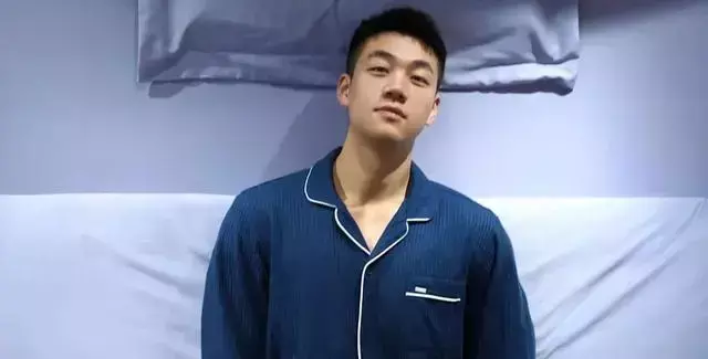 我的初任男朋友,这样认识,这样分的 我的初任男朋友,这样认识,这样分的