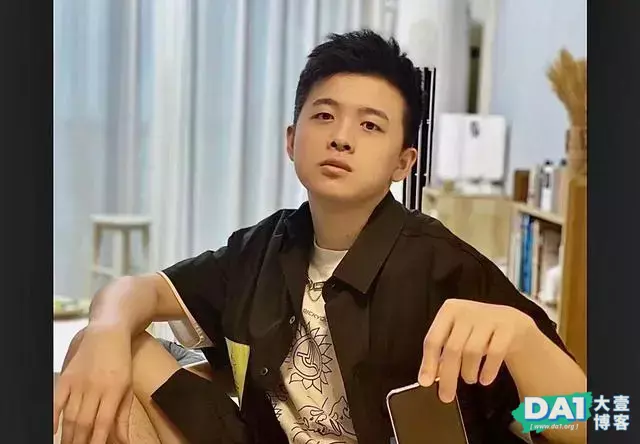 网恋,到底要不要先看照片 网恋,到底要不要先看照片