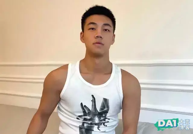 恋爱的男生有这些行为,就是真的爱你 恋爱的男生有这些行为,就是真的爱你