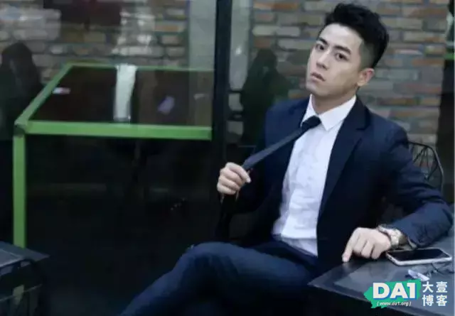 我的初遇男友,分手分得很离谱 我的初遇男友,分手分得很离谱