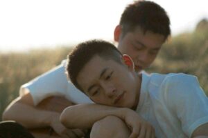 彩虹究竟要不要和父母坦白-大壹博客