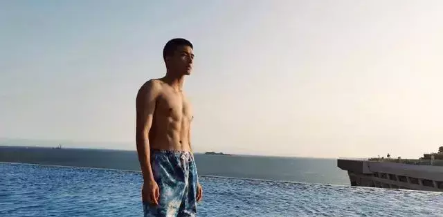 当爱已经云淡风轻,是该欣喜还是该悲伤 当爱已经云淡风轻,是该欣喜还是该悲伤