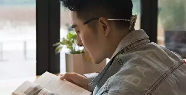 一个人可以轻松改变自己的性格 一个人可以轻松改变自己的性格
