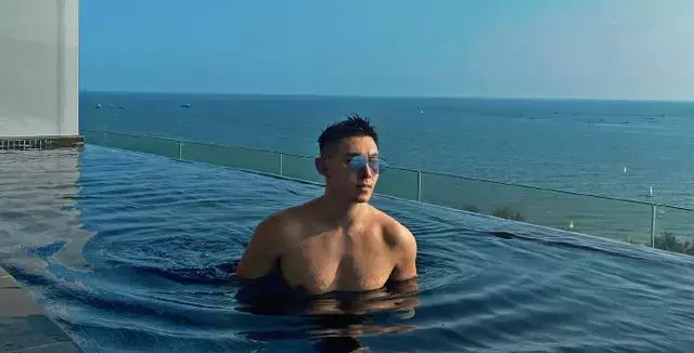 每个人都是在失败之中逐渐成长 每个人都是在失败之中逐渐成长