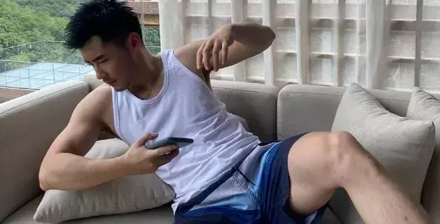 心理学家:越好看的男生越好追,你需要掌握这些定律 心理学家:越好看的男生越好追,你需要掌握这些定律
