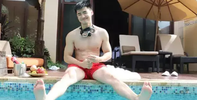心理学家:越好看的男生越好追,你需要掌握这些定律 心理学家:越好看的男生越好追,你需要掌握这些定律