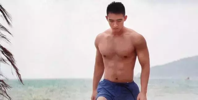 恋爱保险,保险公司为你送上一万朵玫瑰 恋爱保险,保险公司为你送上一万朵玫瑰